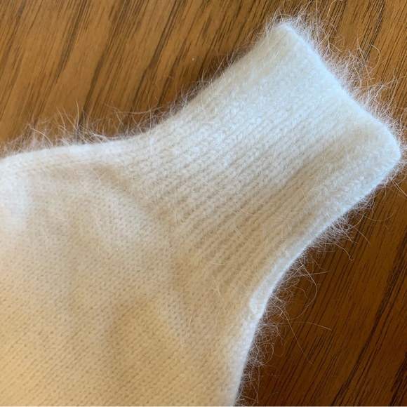 Moda International Angora Rabbit Fur Shrug - Picture 6 of 6